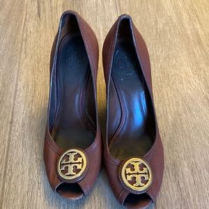 Tory Burch brown wedge 7.5M